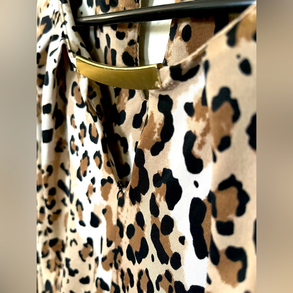 Jennie & Marlis Women’s Leopard Print Blouse Size Small - Picture 4 of 4